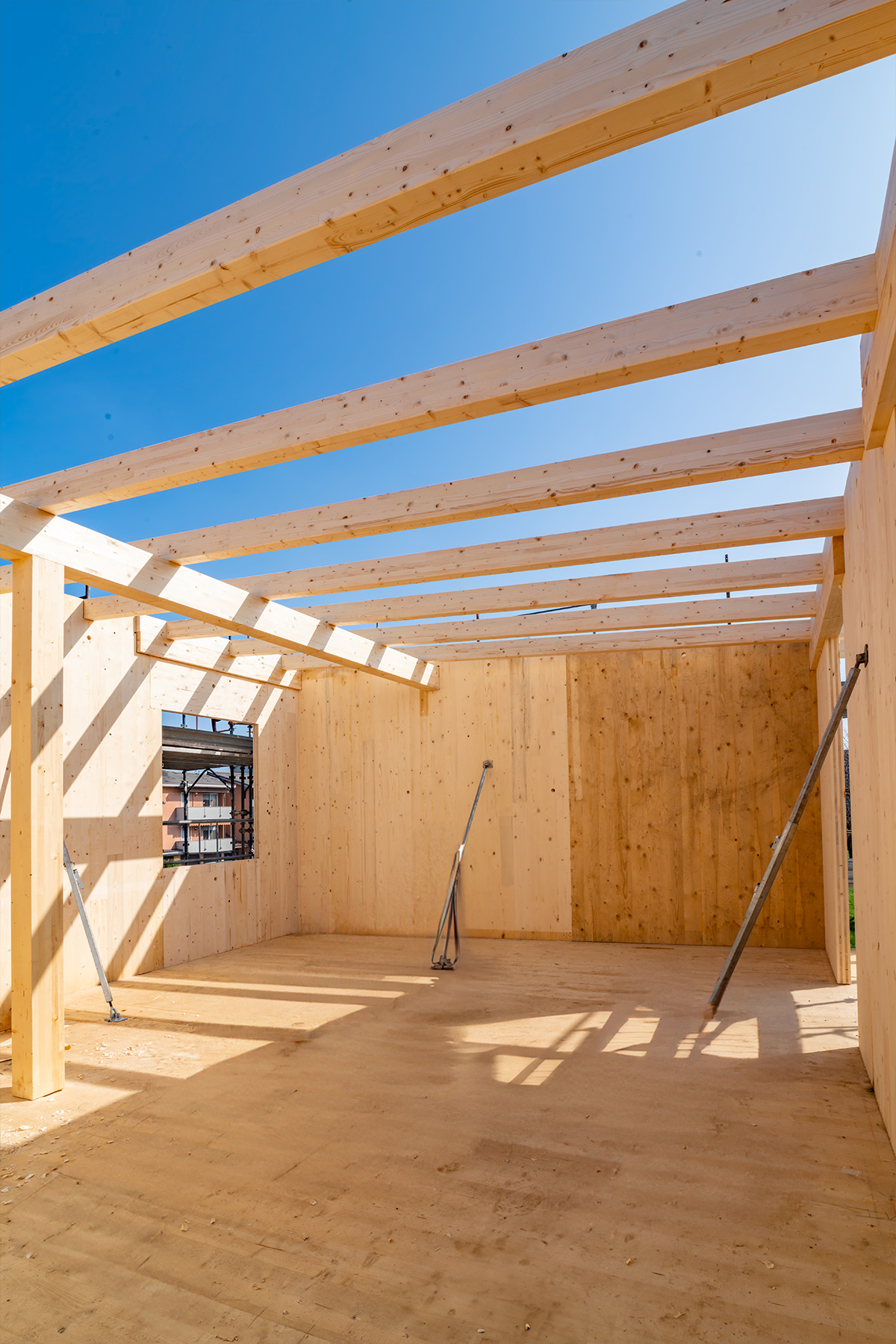 Cantiere, travi e strutture